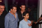 Salman Khan, Boman Irani, Ritvik Sahore, Sharman Joshi at Prem Chopra_s bash for the success of Sharman Joshi_s film Ferrari Ki Sawaari on 20th June  2012 (66).JPG